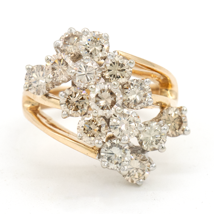 Anillo de cóctel con diamante de 0.60 ct