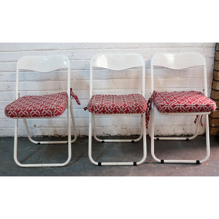 SET OF 3 METAL FOLDING CHAIRS,