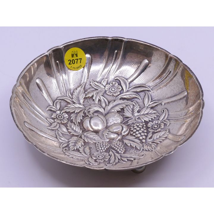 Kirk Repousse Sterling Footed Bowl- 5.5''- 149g
