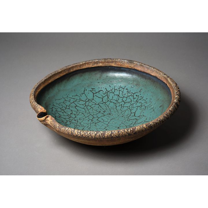 Len Castle - Large lipped pouring bowl