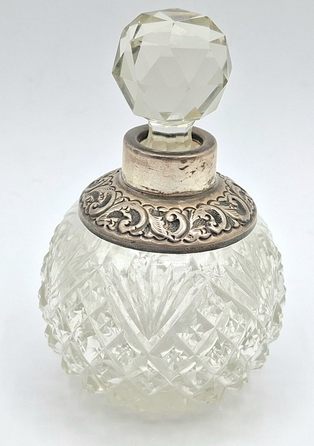 67 · EDWARDIAN PERFUME BOTTLE