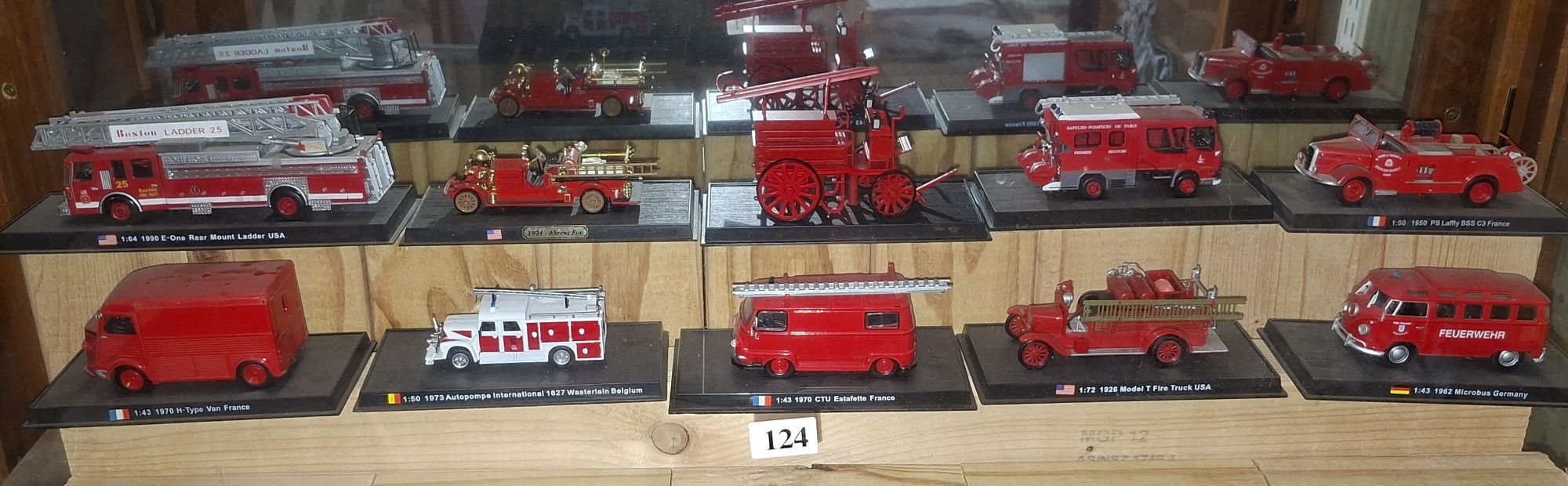 124 · DIE CAST EMERGENCY SERVICES VEHICLES