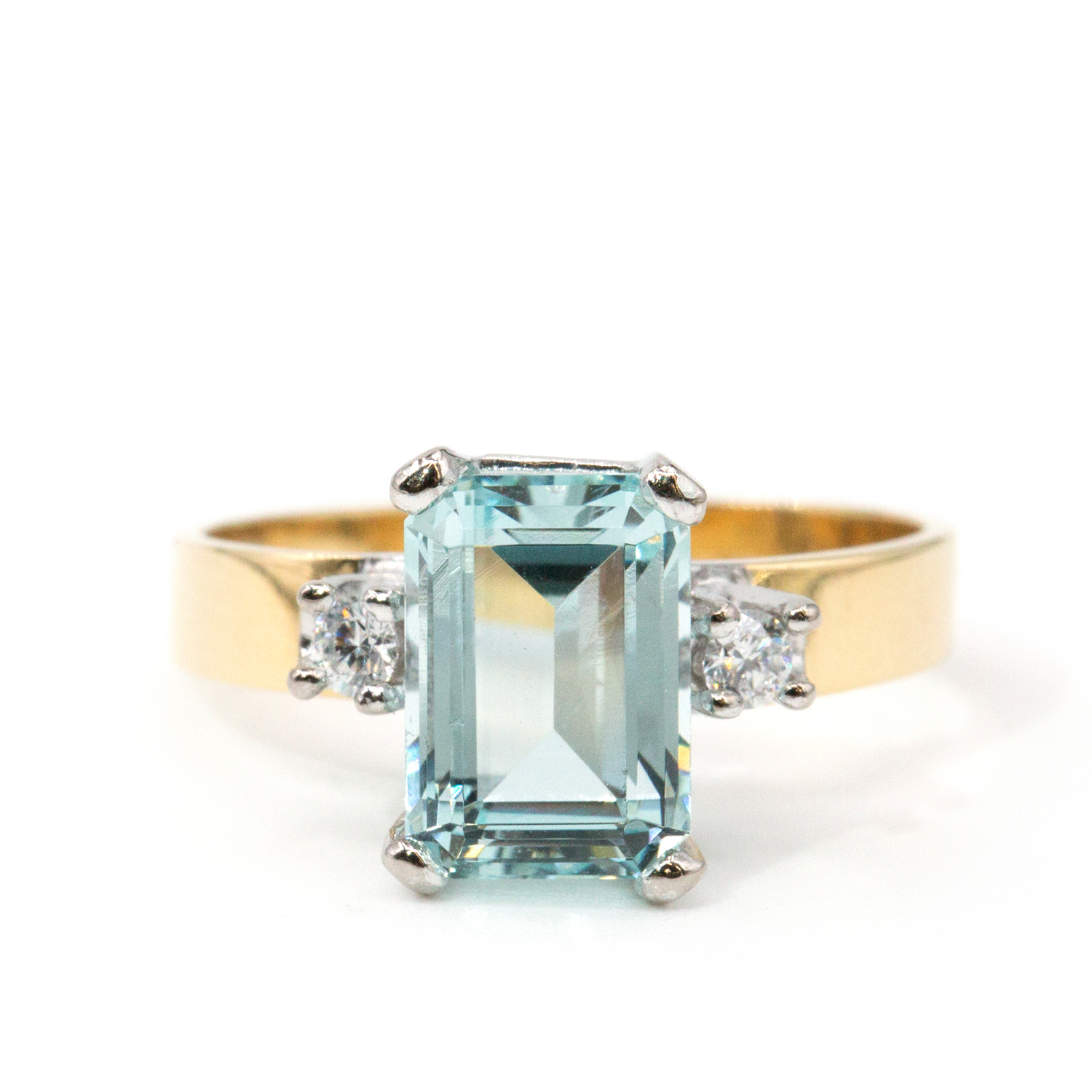 149 · 2.4ct Aquamarine & Diamond 18ct Gold Ring