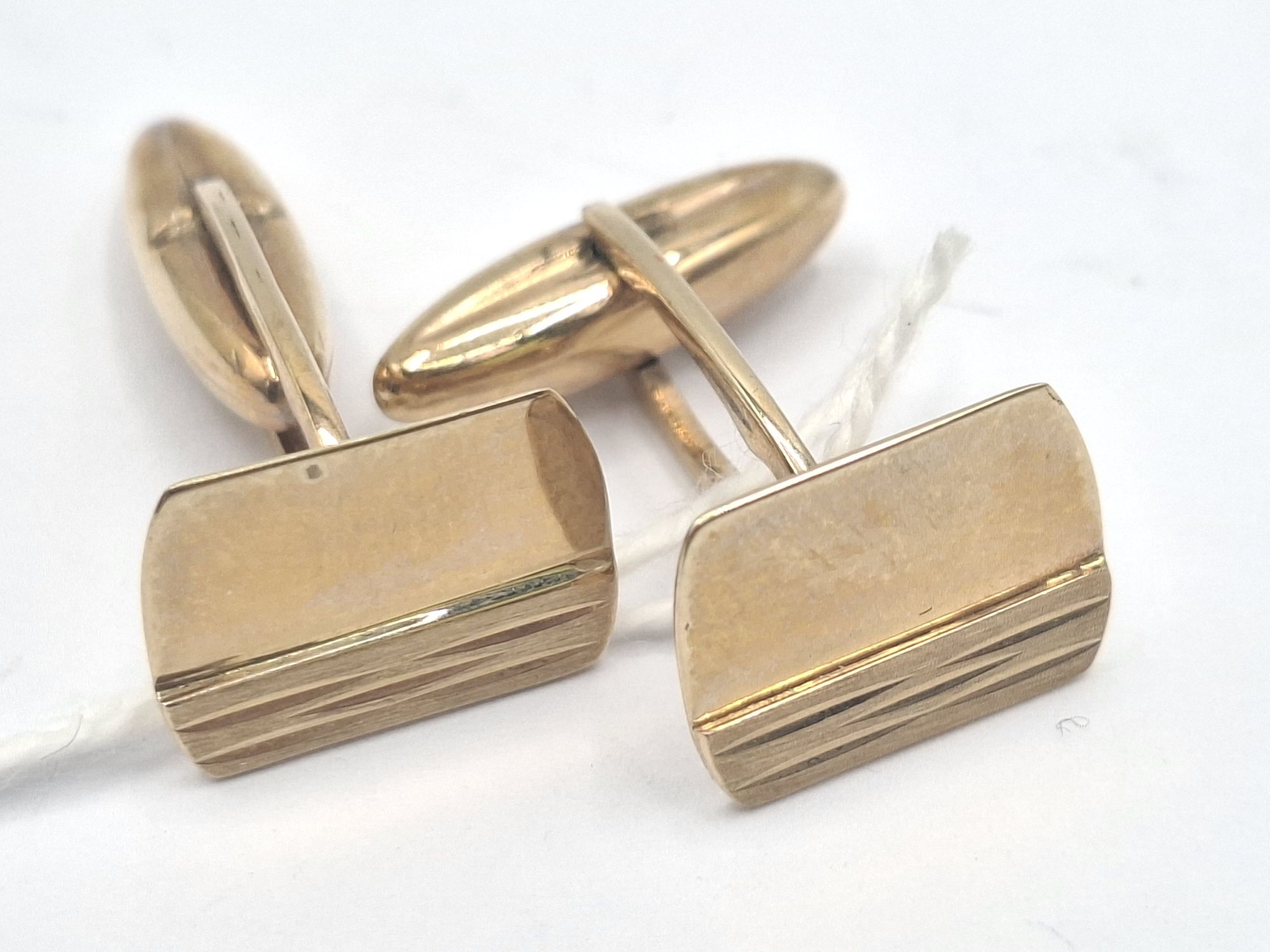 9CT GOLD CUFFLINKS