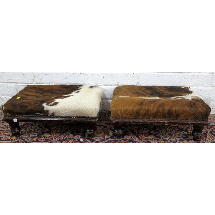 PAIR OF FOOT STOOLS