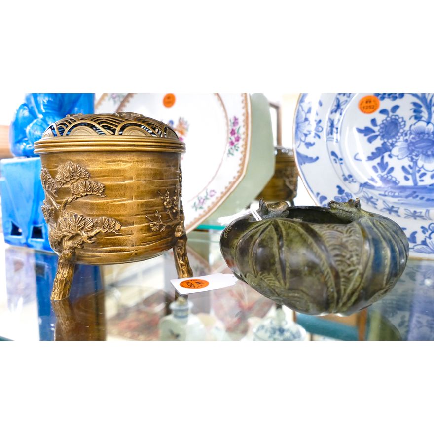 2pc Japanese & Chinese Bronze Censers 4.5''