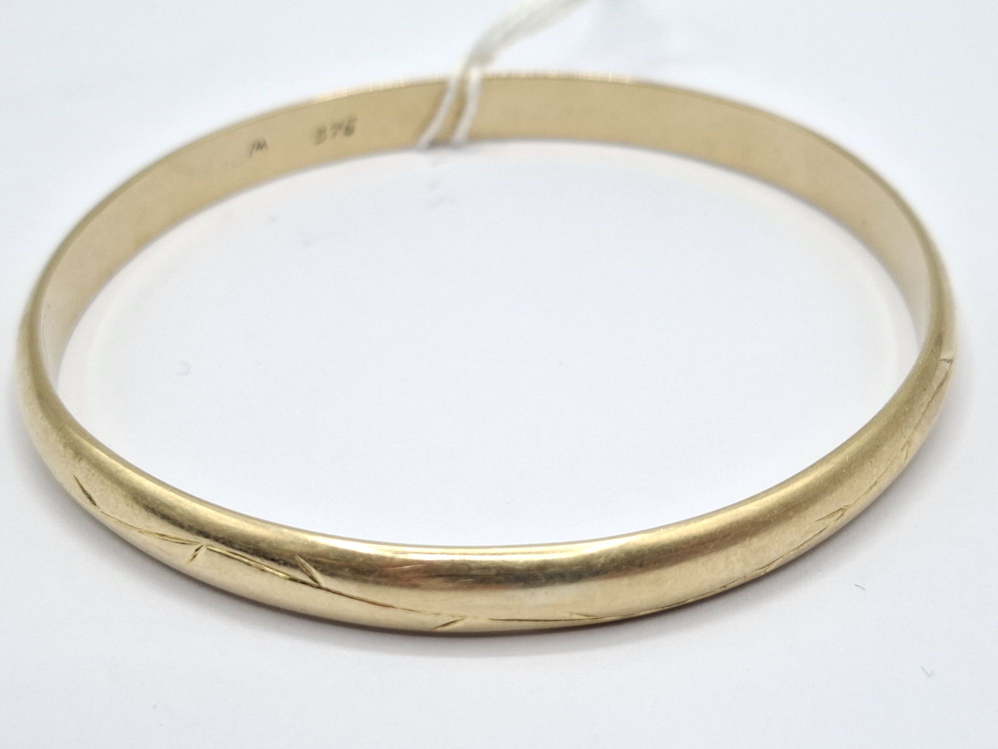 9ct Gold Bangle