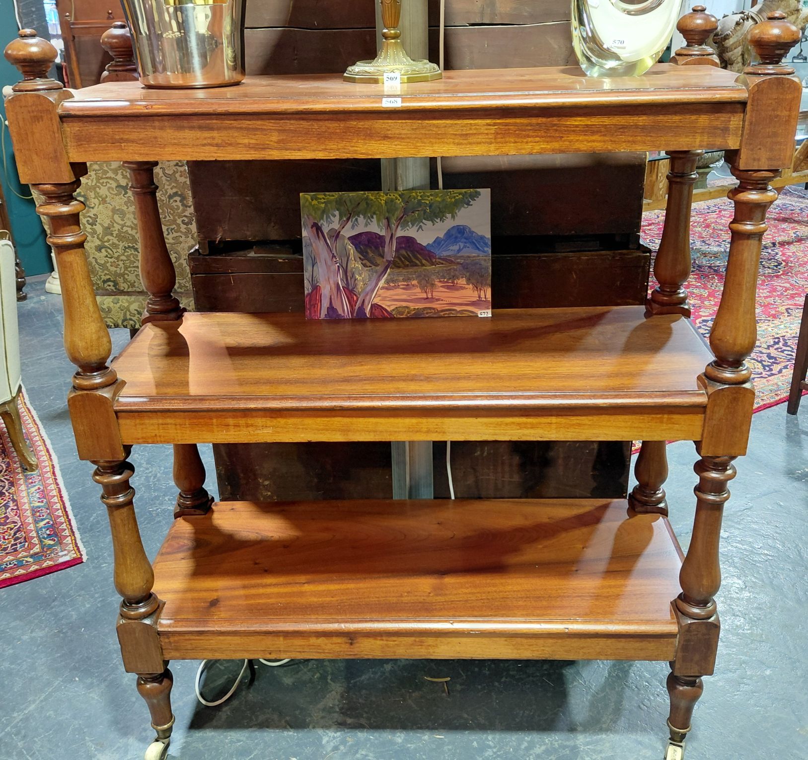 568 · CEDAR DUMBWAITER