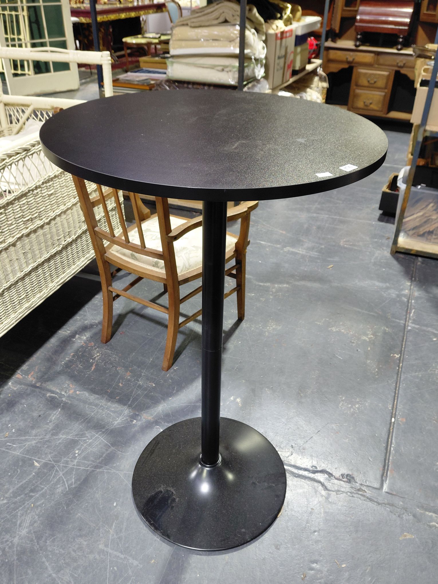 376 · CAFE/PUB TABLE
