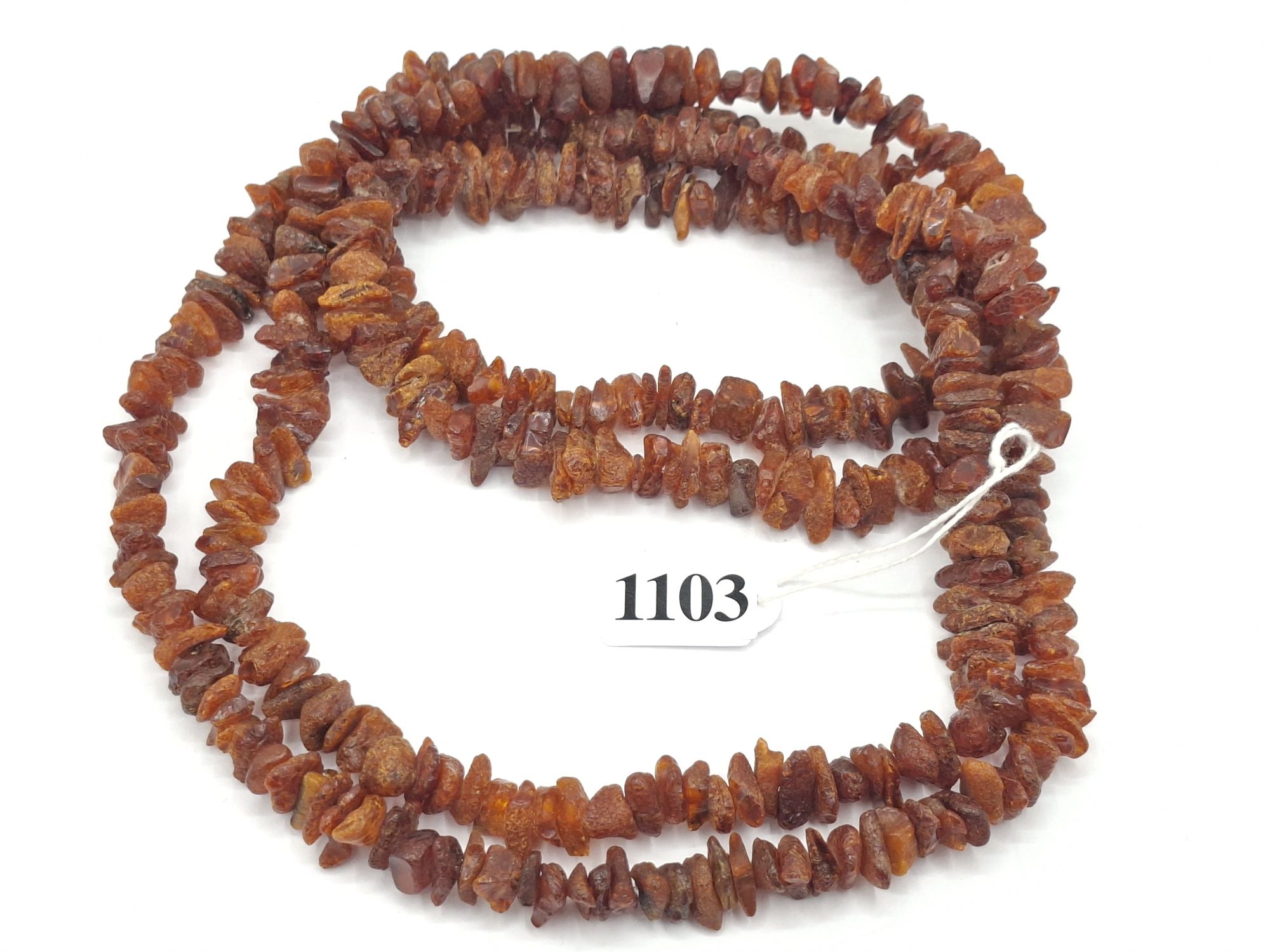 1103 · AMBER NECKLACE