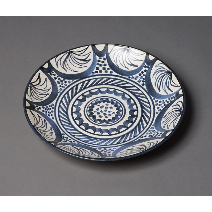Frank Carpay for Crown Lynn - Large hand-potted platter