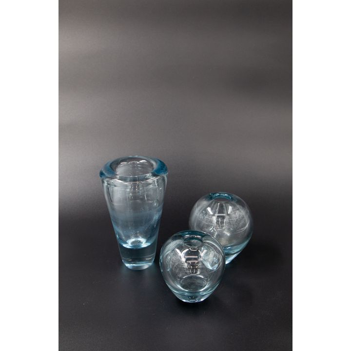 Per Lütken for Holmegaard - Three blue tinted blown glass vases