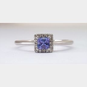 9CT WHITE GOLD RING WITH 0.30CT TANZANITE + 0.07CT DIAMONDS COLOUR IJ CLARITY VS/SI - 51611/72