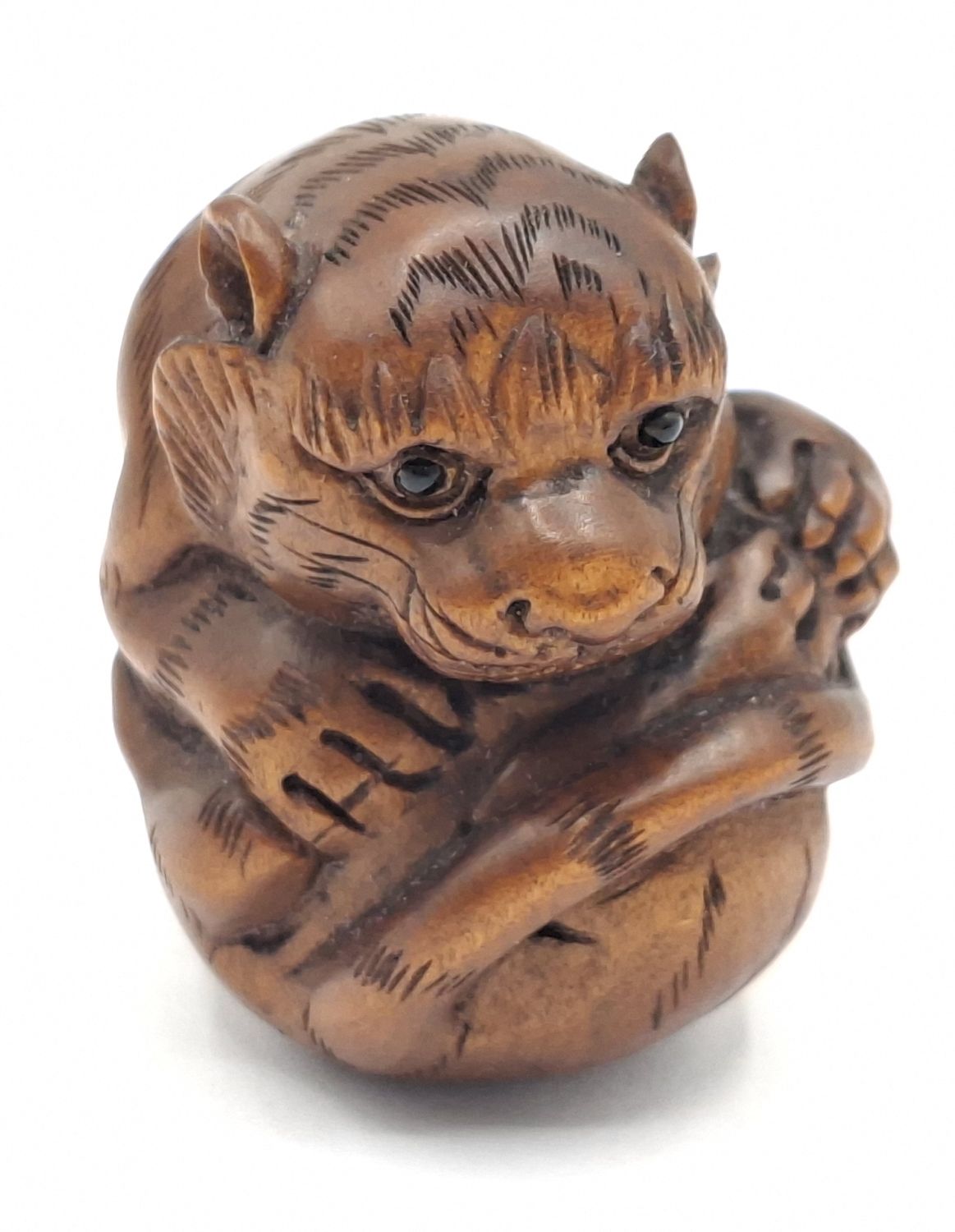 130 · JAPANESE CARVED BOXWOOD NETSUKE