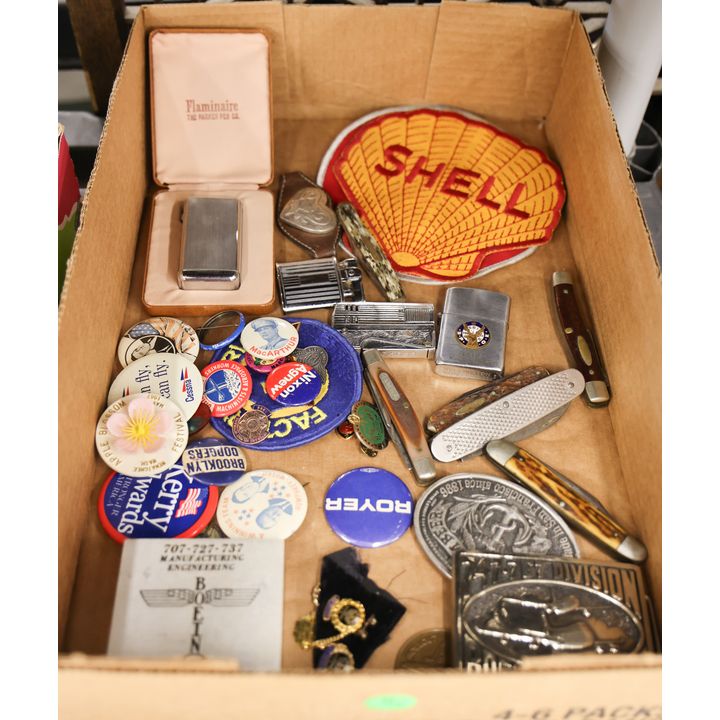 Box Vintage Pocket Knives & Patches etc.