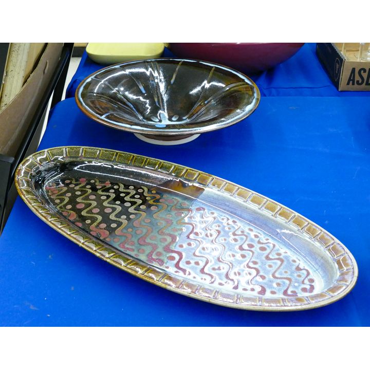 2pc Brown Studio Pottery Bowl and Platter 14.5'' and 23''
