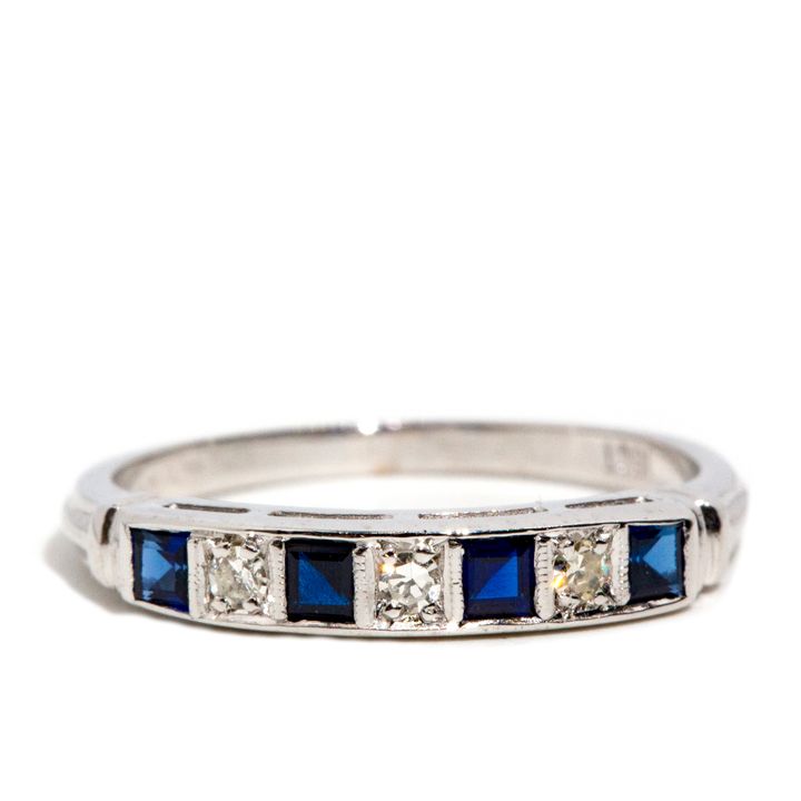 Diamond & Sapphire 18ct Gold Ring,