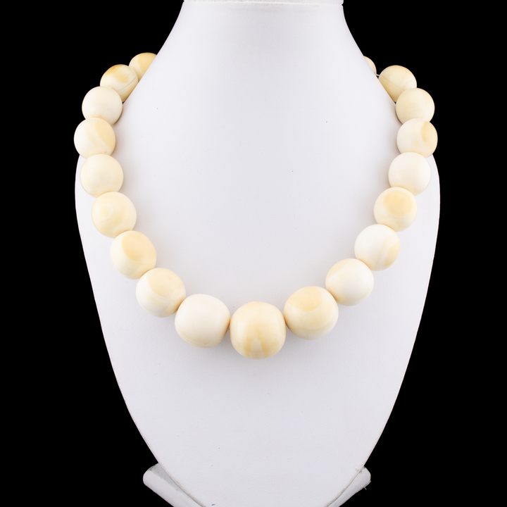 Collar de marfil