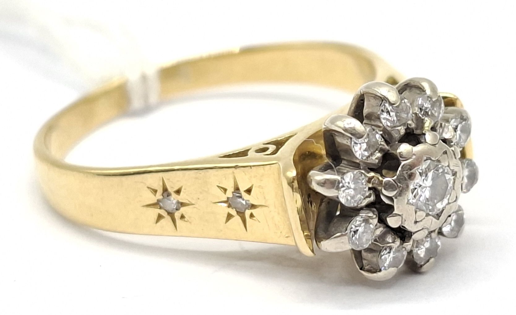 18ct Gold Diamond Ring