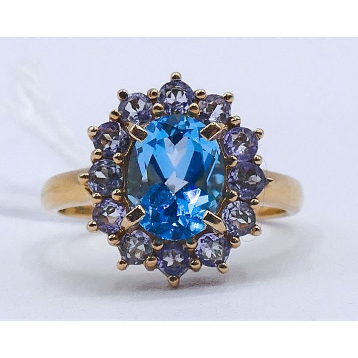 Ladies 14k Blue Topaz Cluster Ring Size 7 -
