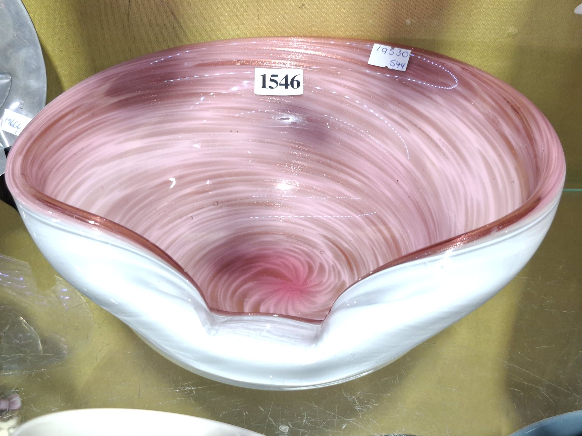 Art Glass Centre Piece
