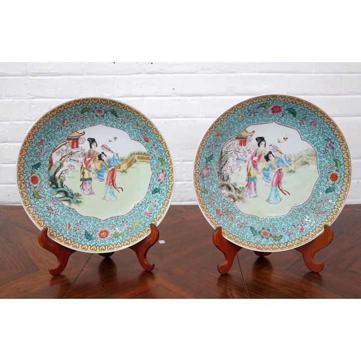 PAIR OF CHINESE PORCELAIN BOWLS