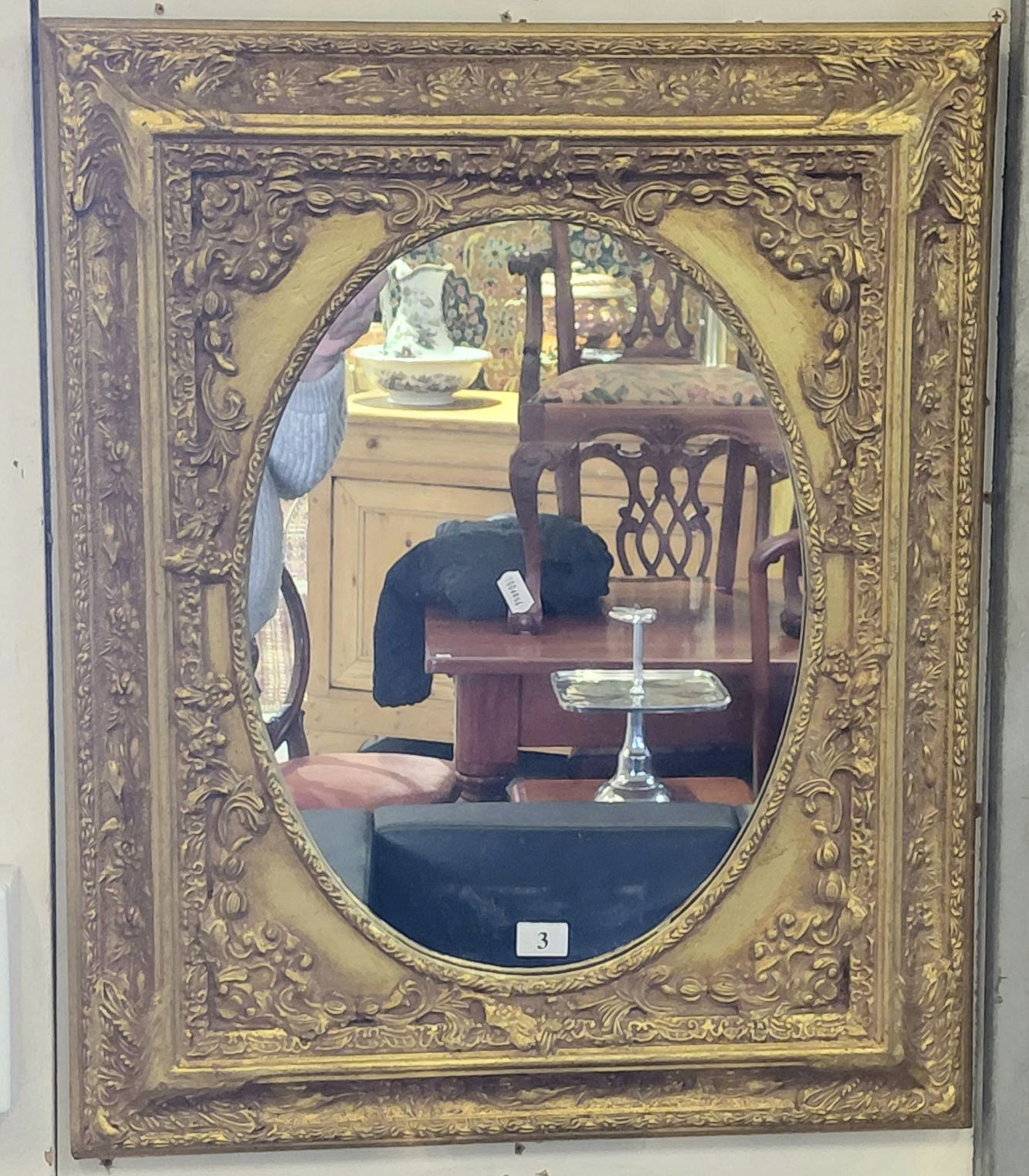 3 · DECORATIVE WALL MIRROR