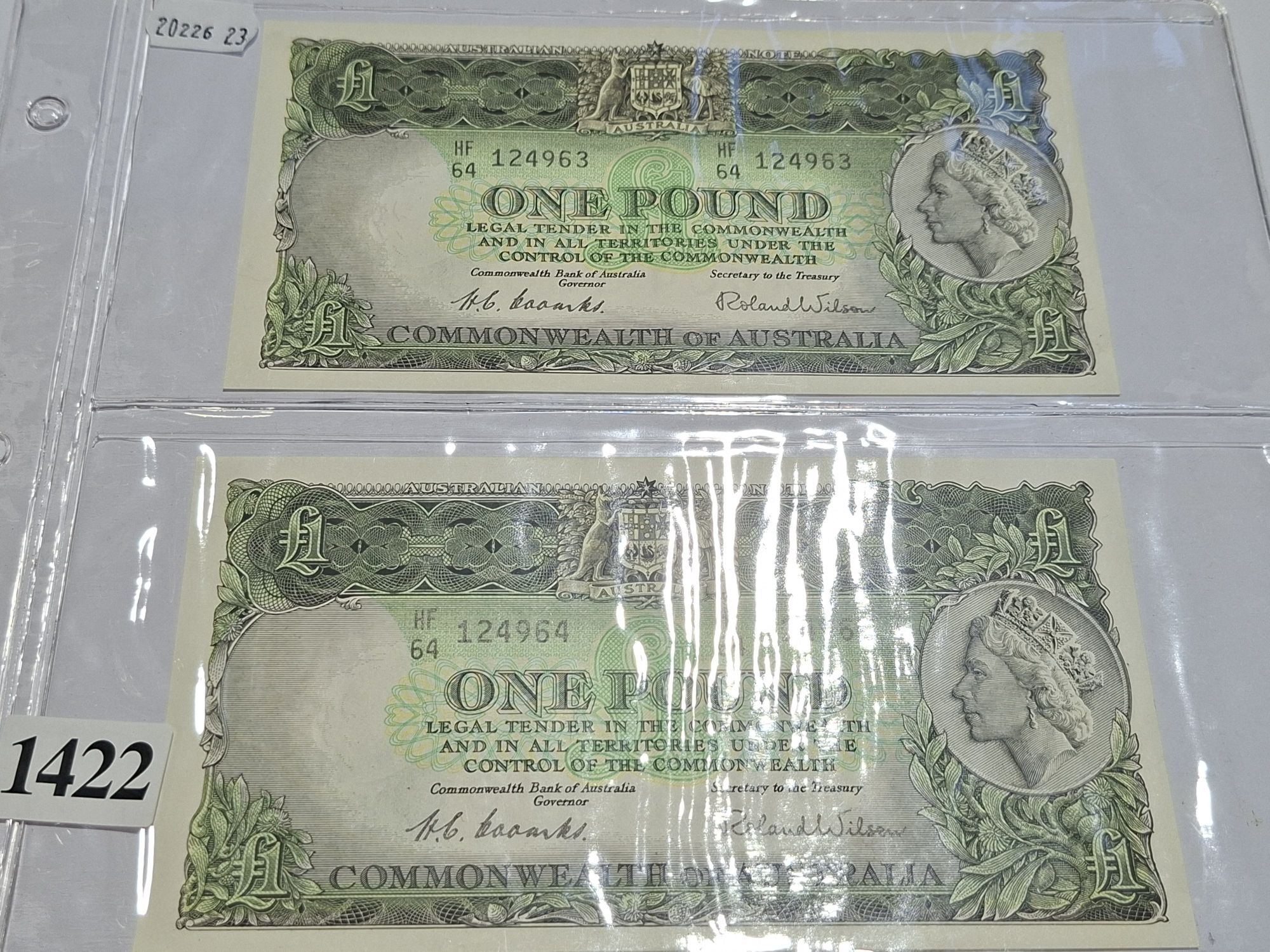 Two Consecutive One Pound Banknotes