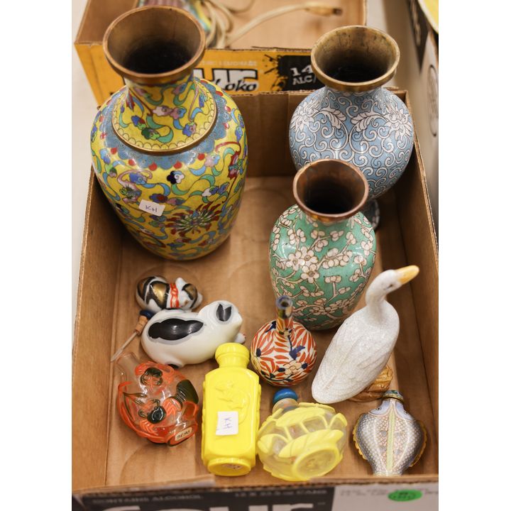 Box Old Chinese Cloisonne Vases & Snuff Bottles etc.