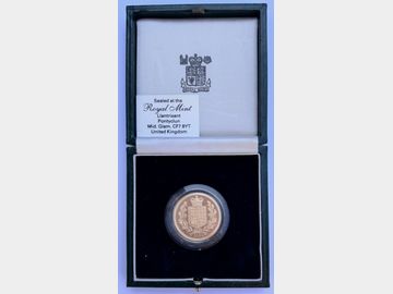 2002 GOLDEN JUBILEE 'SHIELD' PROOF GOLD 2 POUND COIN BOXED