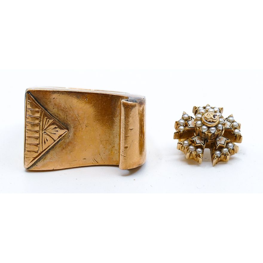 Box Antique 14k Ring and Fraternal Pin - 12.1 Grams TW