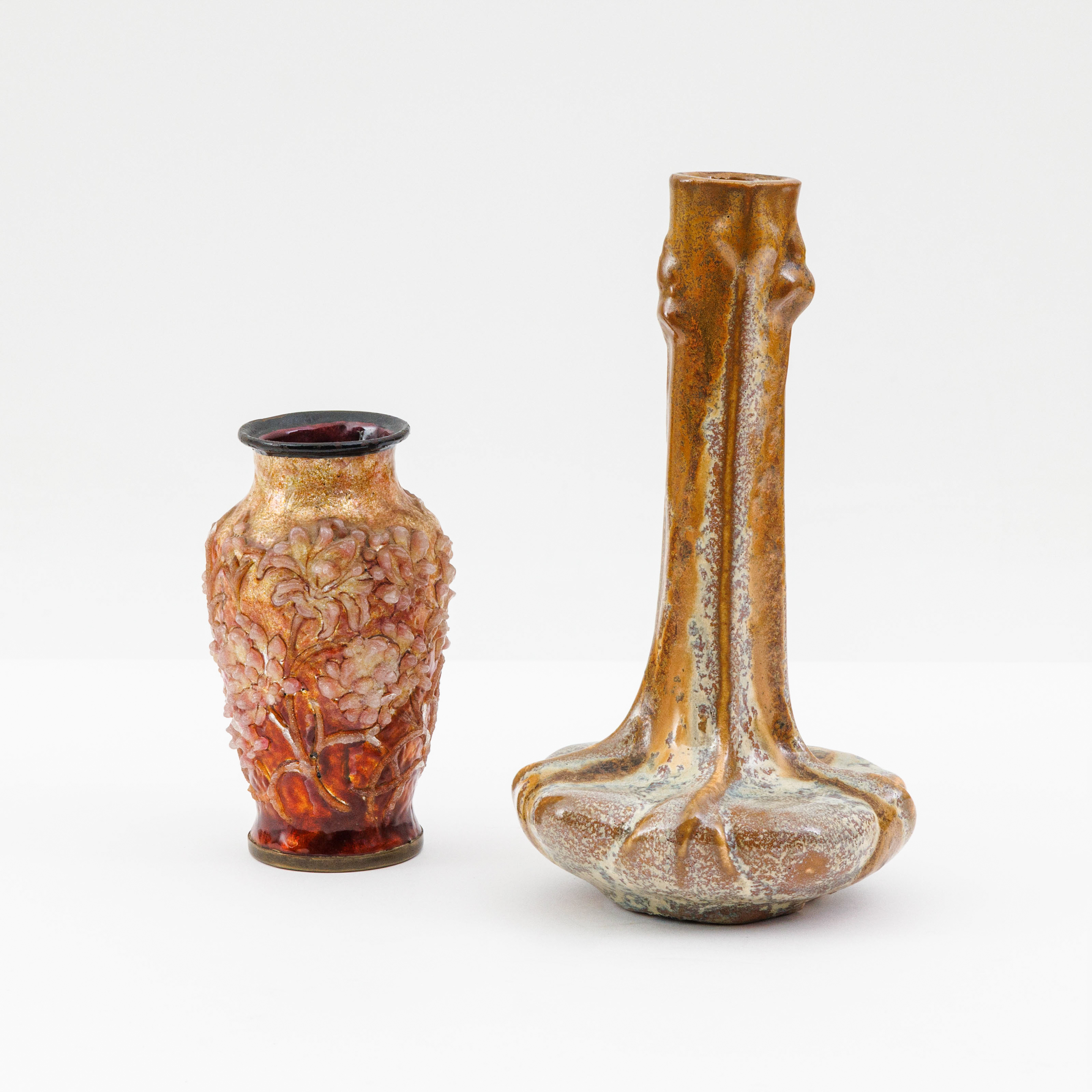 Twee vaasjes. Art nouveau-periode – kavel bij Bernaerts, Antwerp