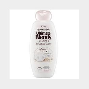 x 1 Garnier Ultimate Blends Oat Milk Shampoo - 400ml --51459/4921 B4 (S2)