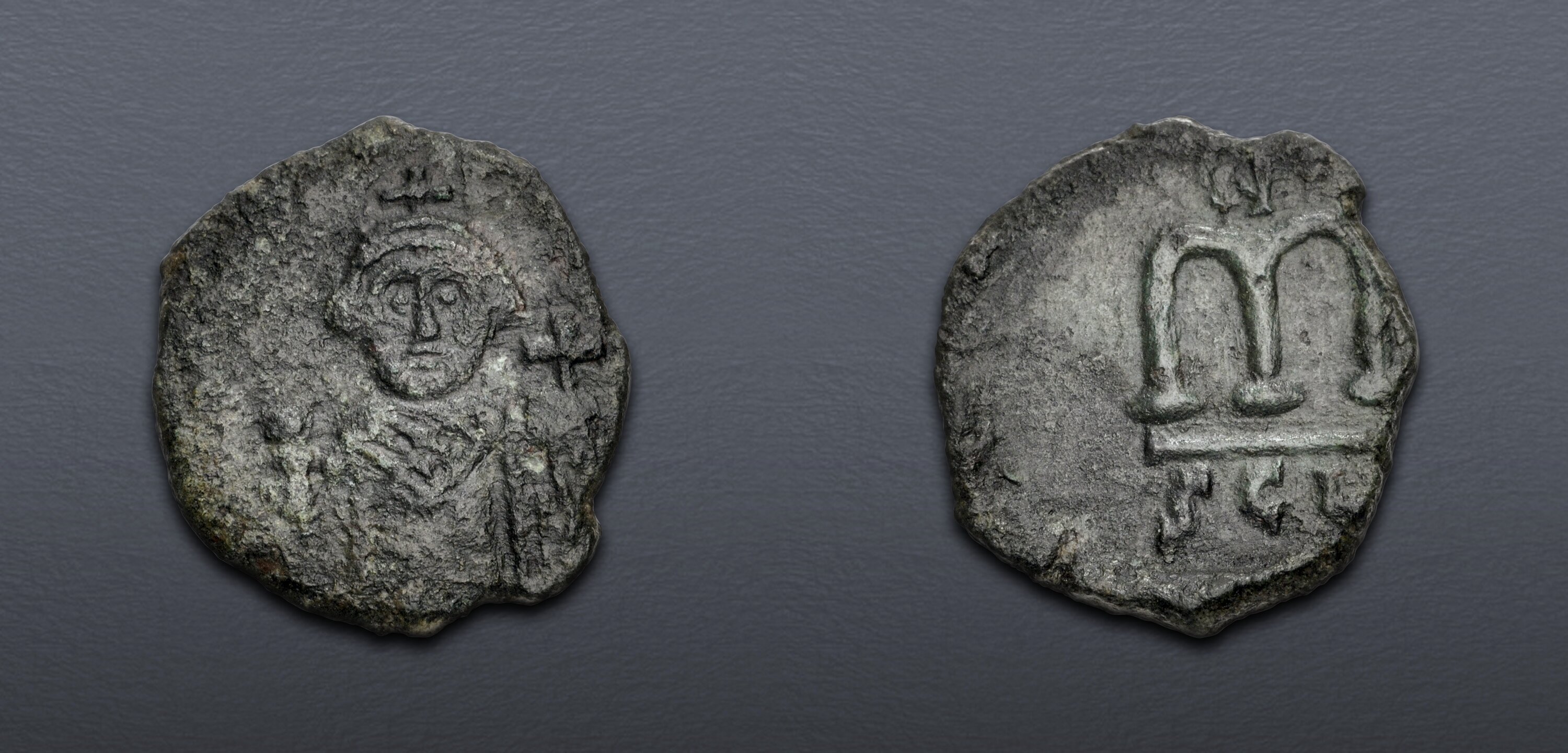Leontius. 695-698. Æ Follis (17.5mm, 3.39 g, 6h). Syracuse mint. VF ...
