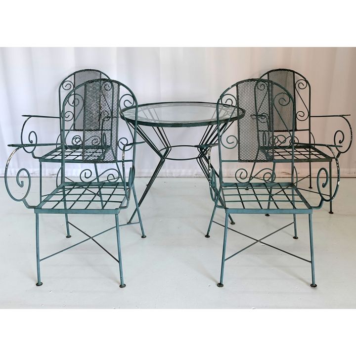 METAL GARDEN TABLE AND 4 CHAIRS
