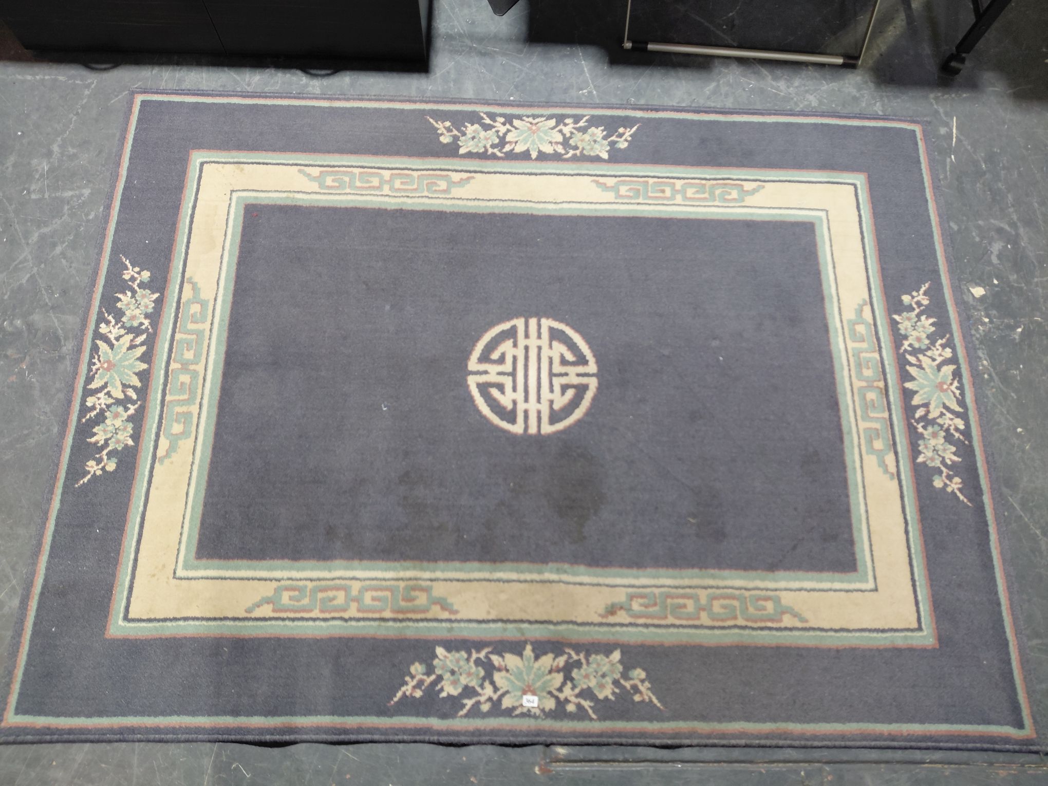 364 · MODERN RUG
