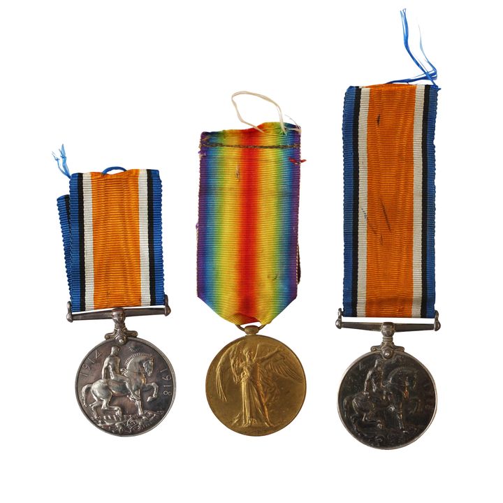 Militaria, Medals