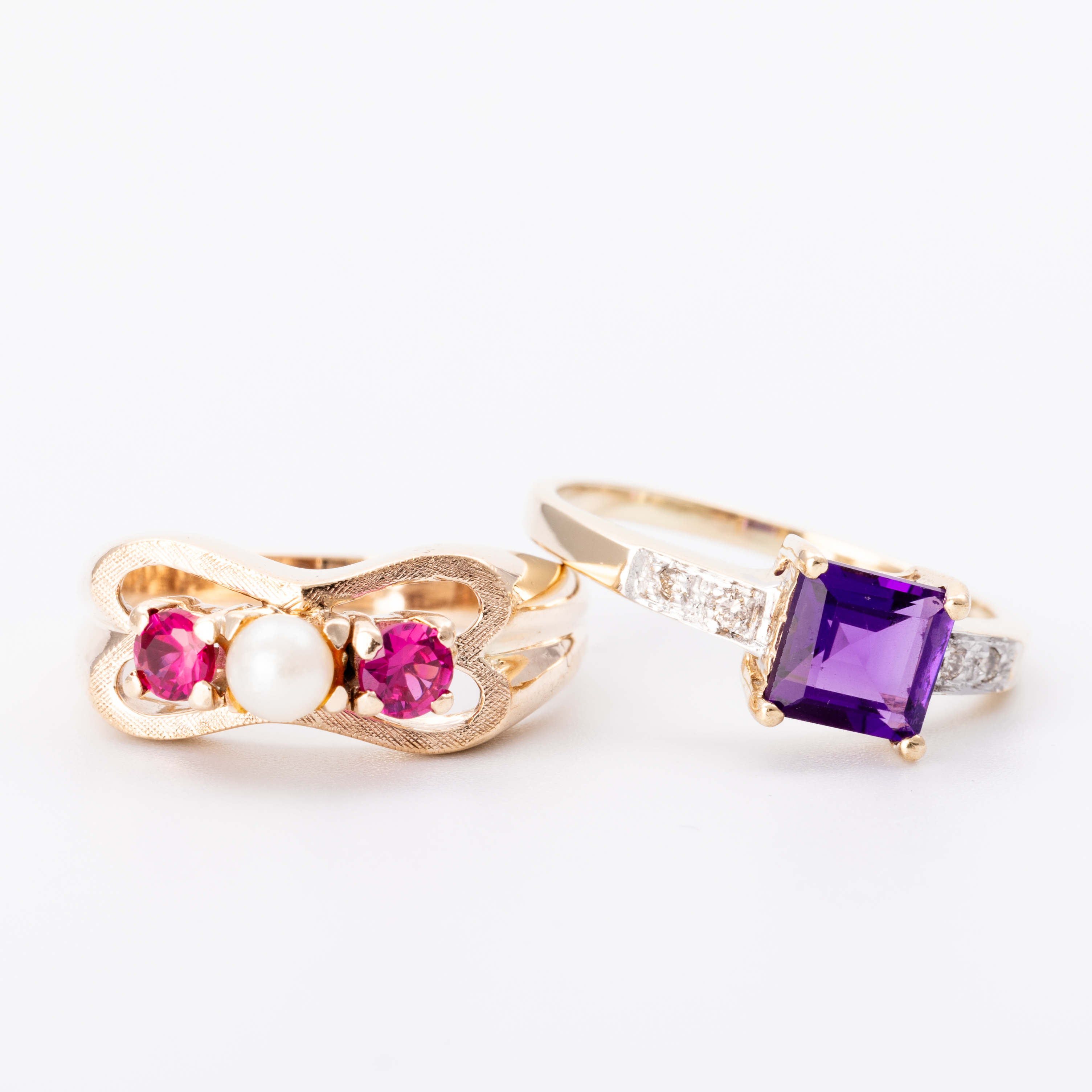 148 · Two 9 Carat Gold Rings