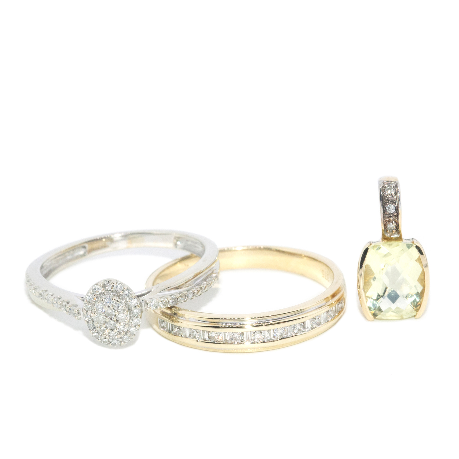 19 · Assortment of Items in 9ct & 10ct Gold