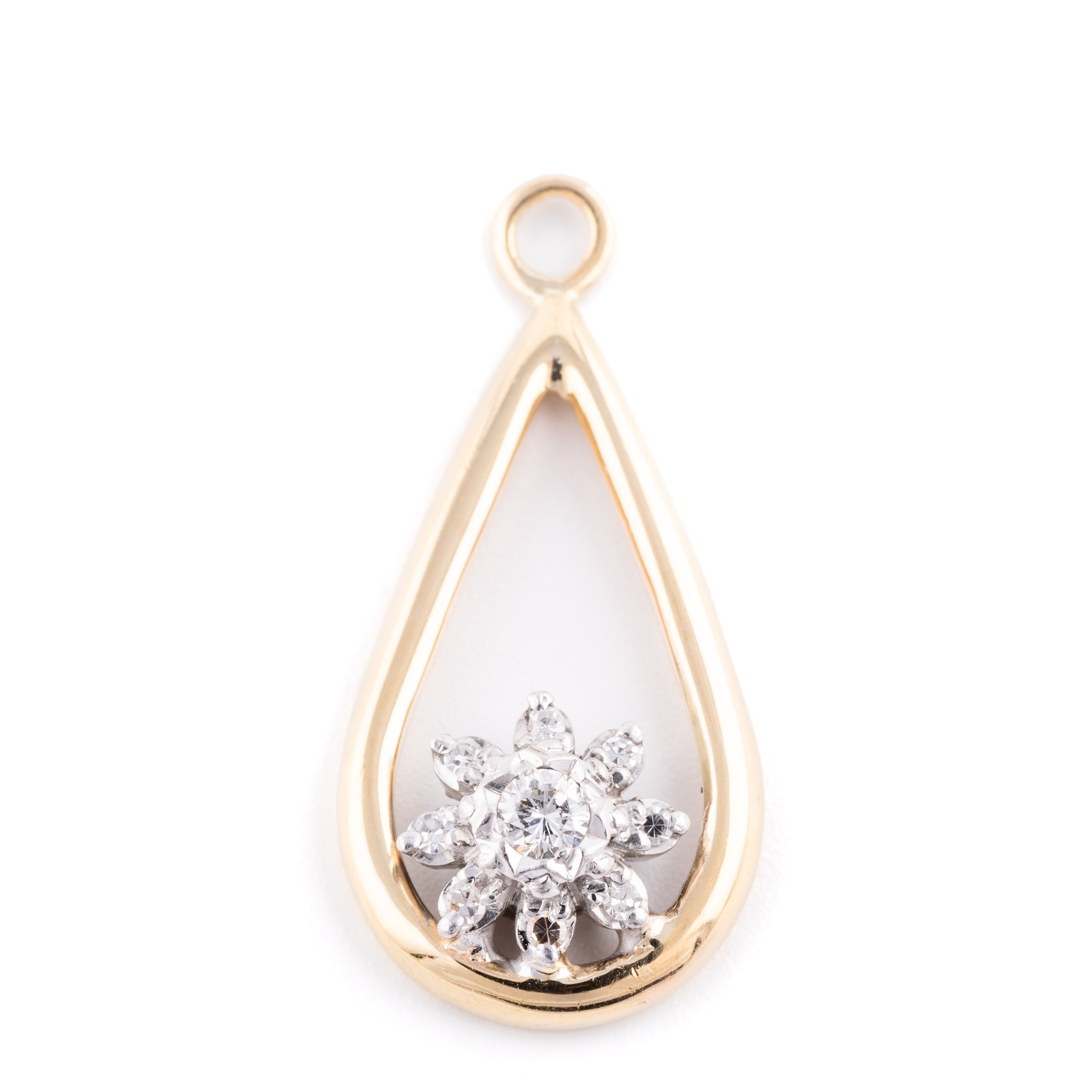 285 · Diamond Pendant 9ct Gold