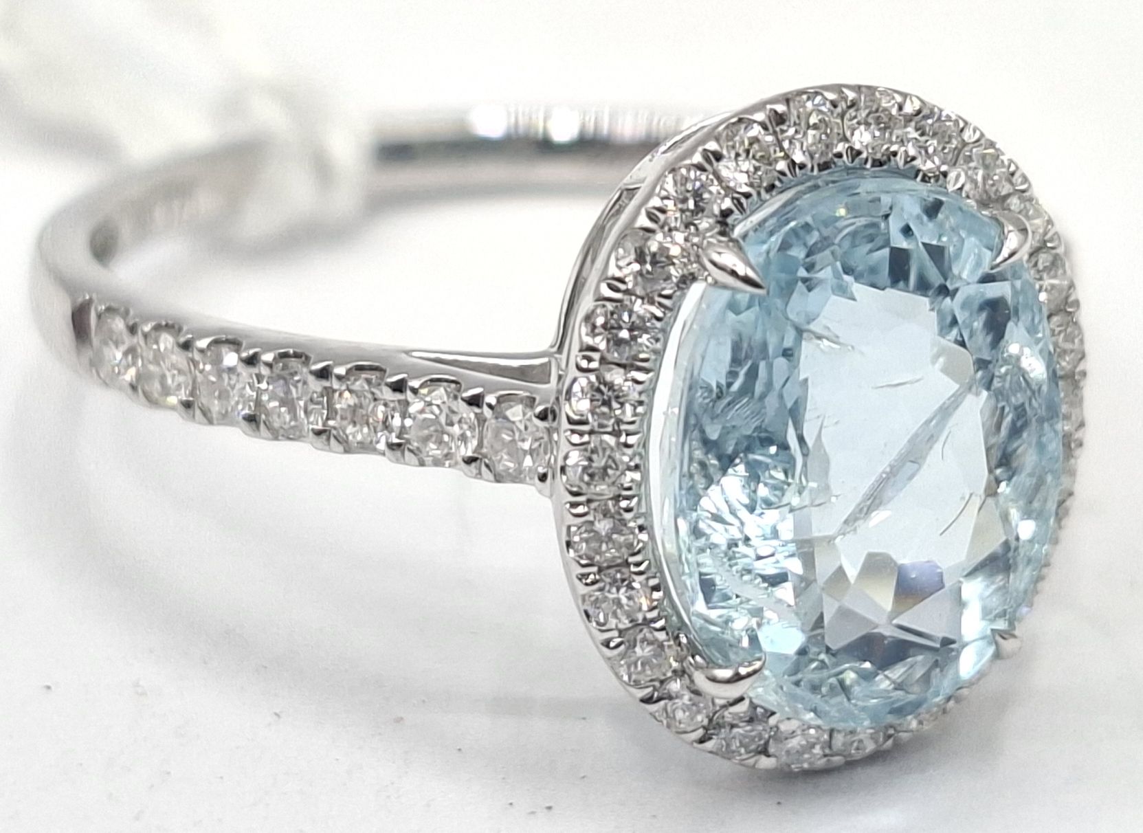 9ct Gold Halo Ring