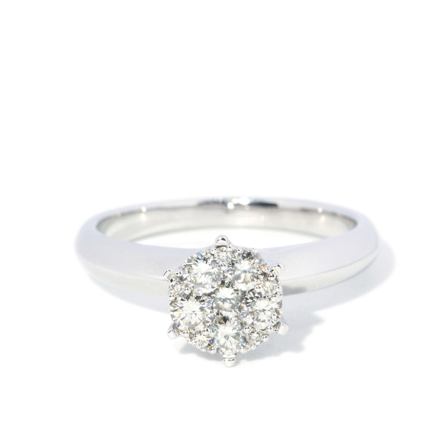 202 · 9ct Gold Diamond Cluster Ring