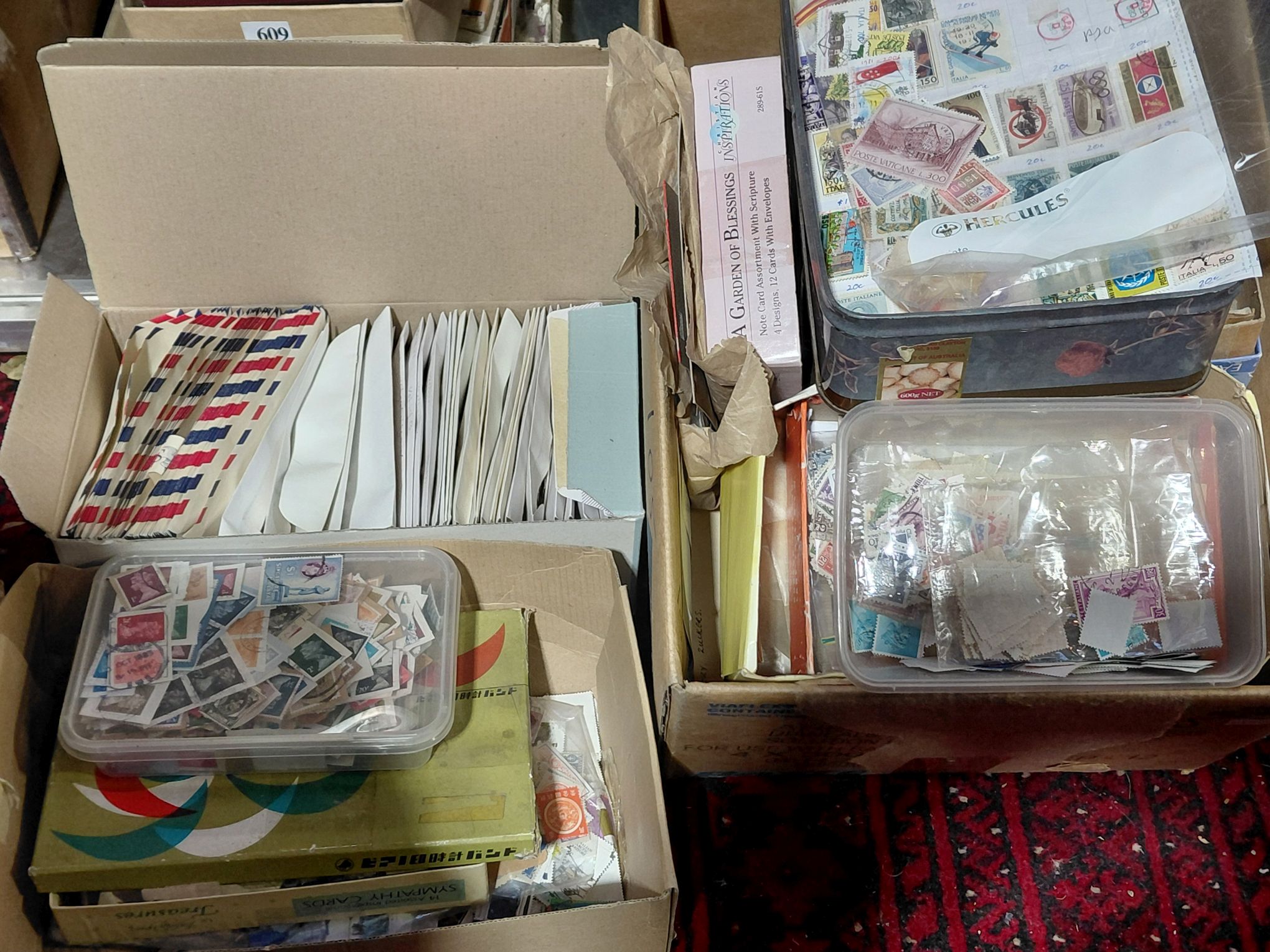 610 · STAMPS - WORLD