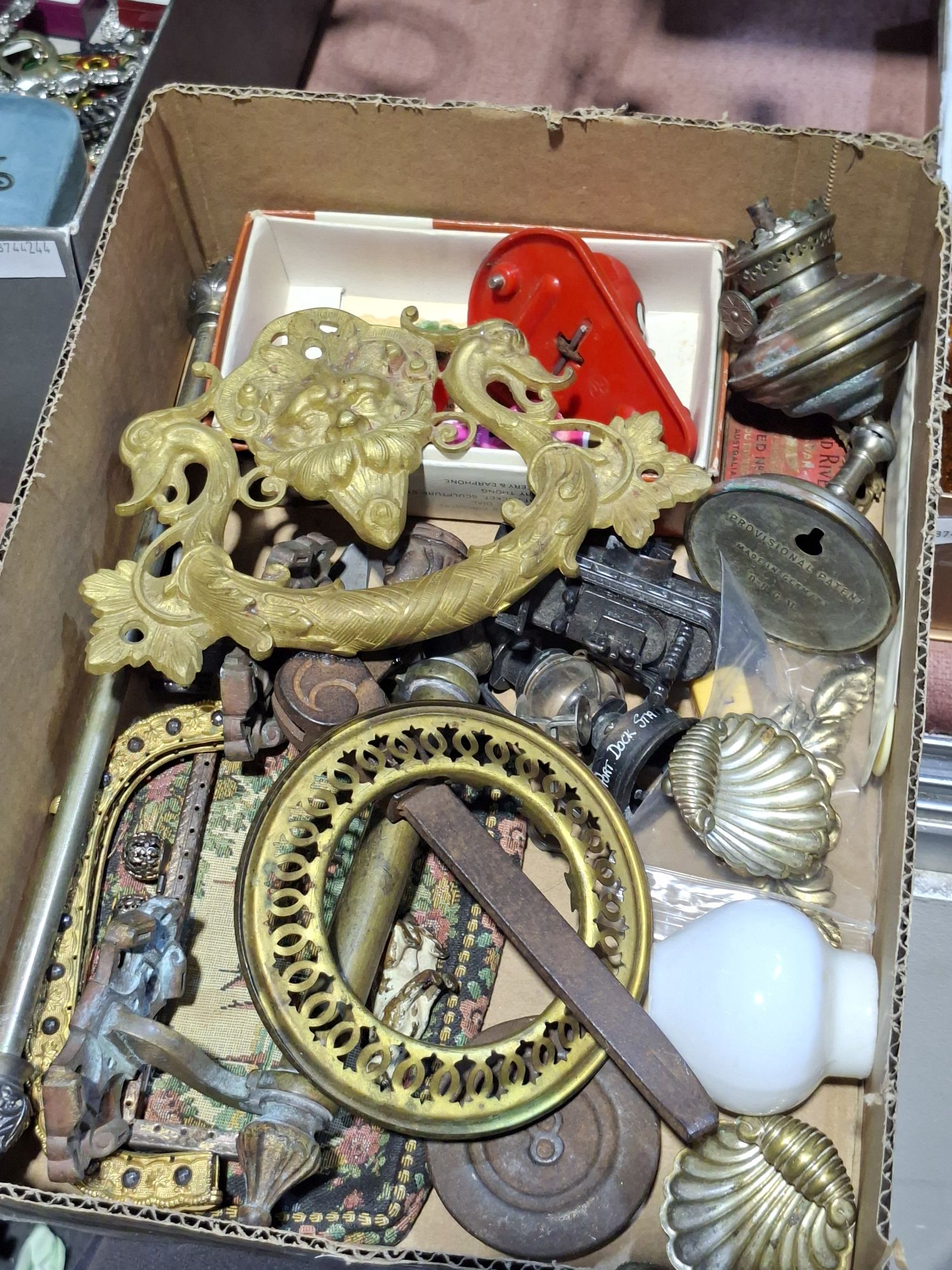Miniature Collectables And Fittings