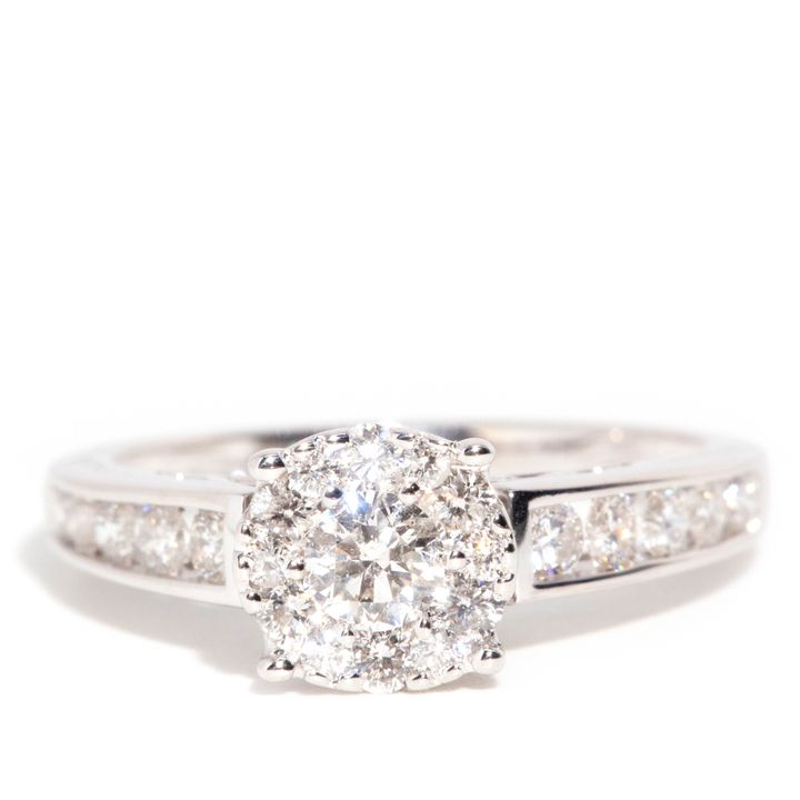 14 Carat White Gold 0.70 Carat TDW Diamond Ring,
