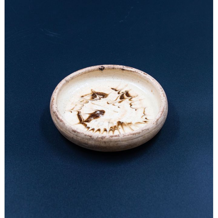 Len Castle - Very early slip trailed pin dish