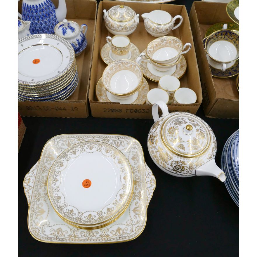 21pc Wedgwood Gold Damask & Florentine Gold Dinnerware Etc