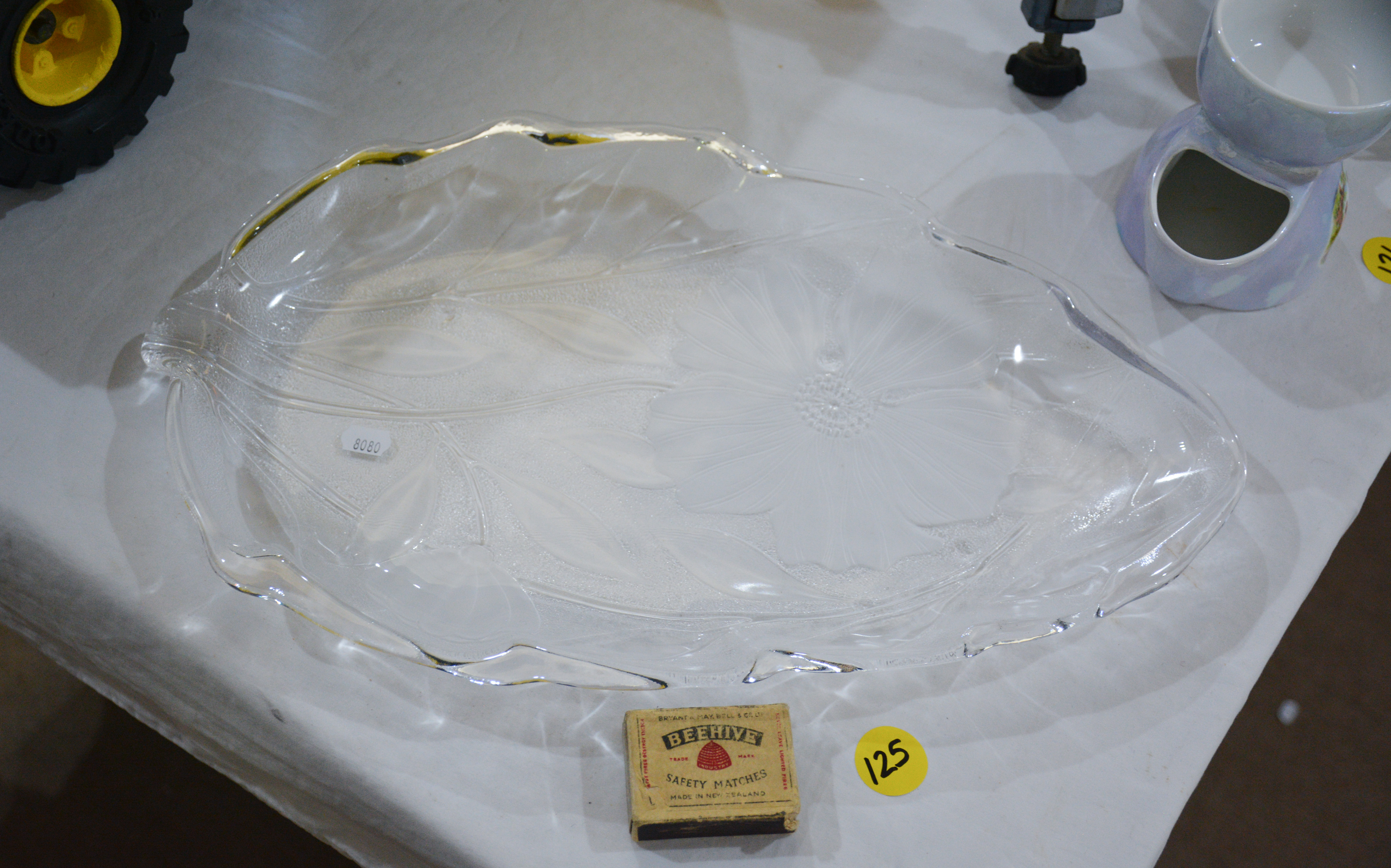 Cast Glass Leaf Dish — NZ auction result