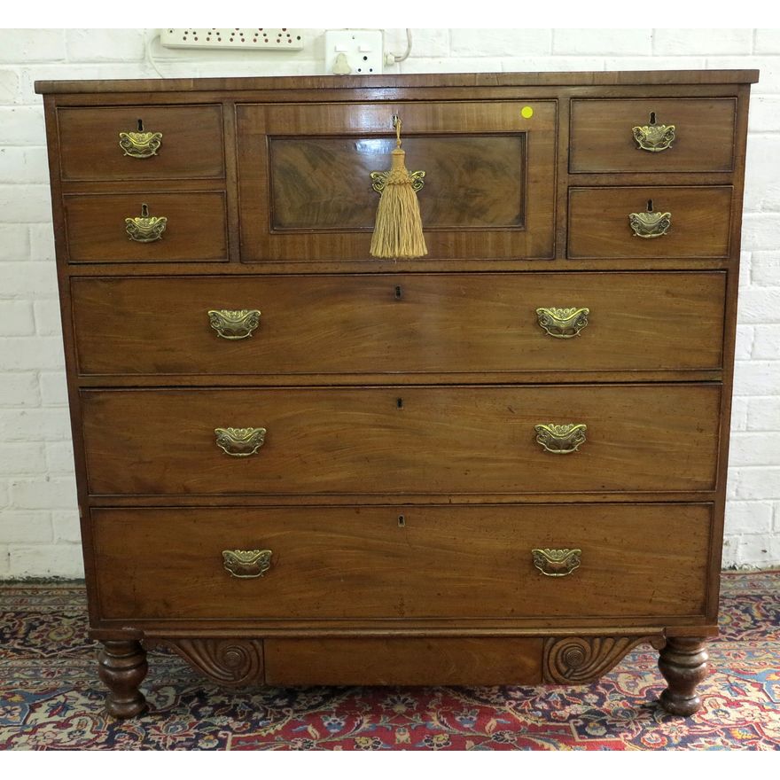 VICTORIAN MAHOGANY GENTLEMAN'S CHEST OF DRAWERS