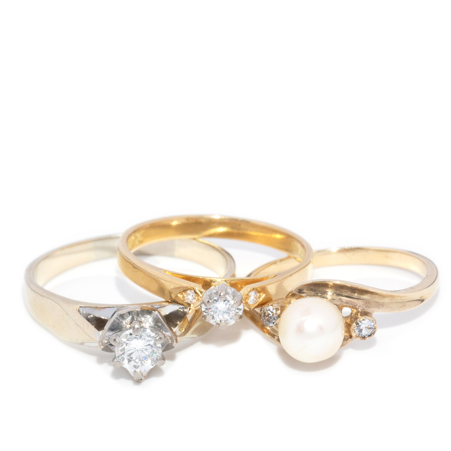 15 · Mixed Lot of Gold Rings in 18ct & 9ct Gold